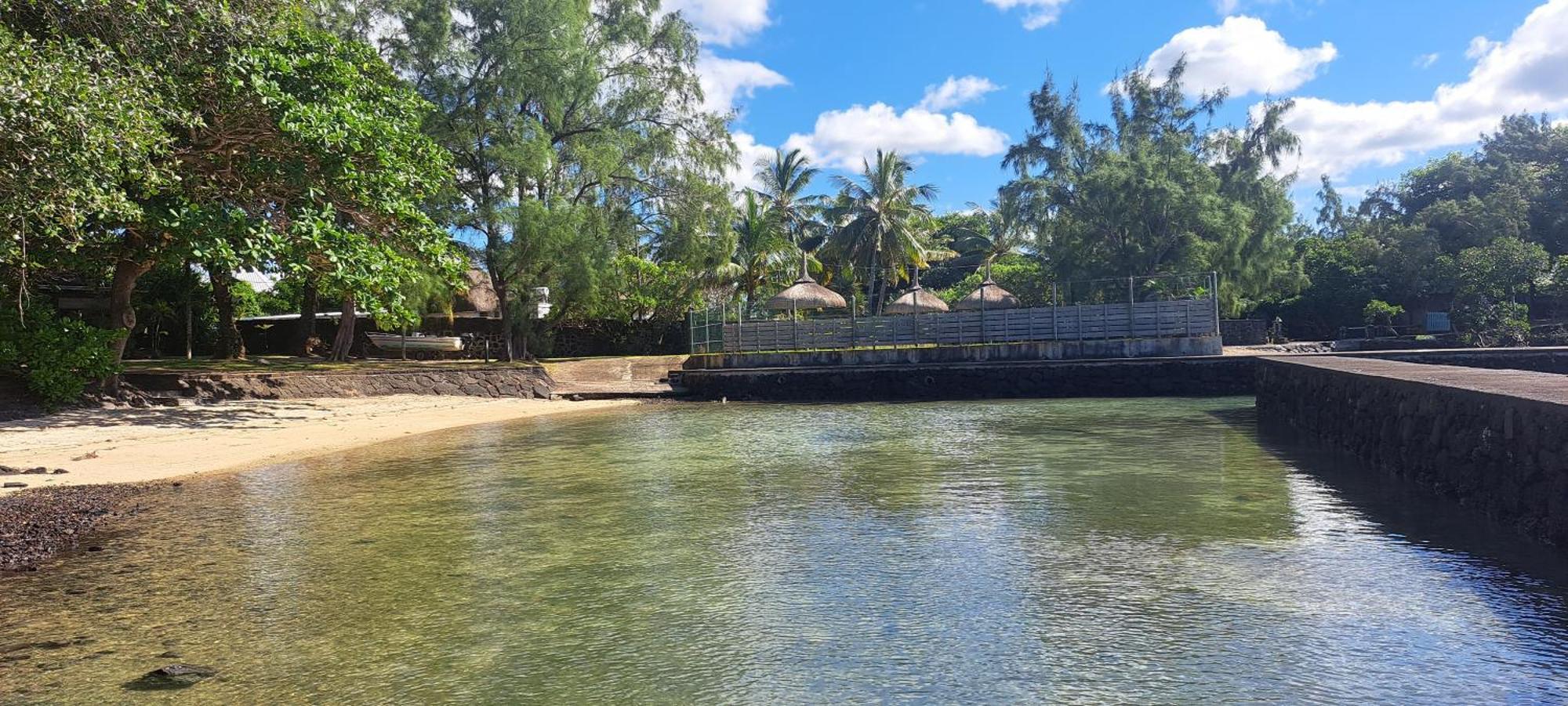 Clair De Lune - Private 2 Bedrooms Beachfront Villa 托舵道斯 外观 照片