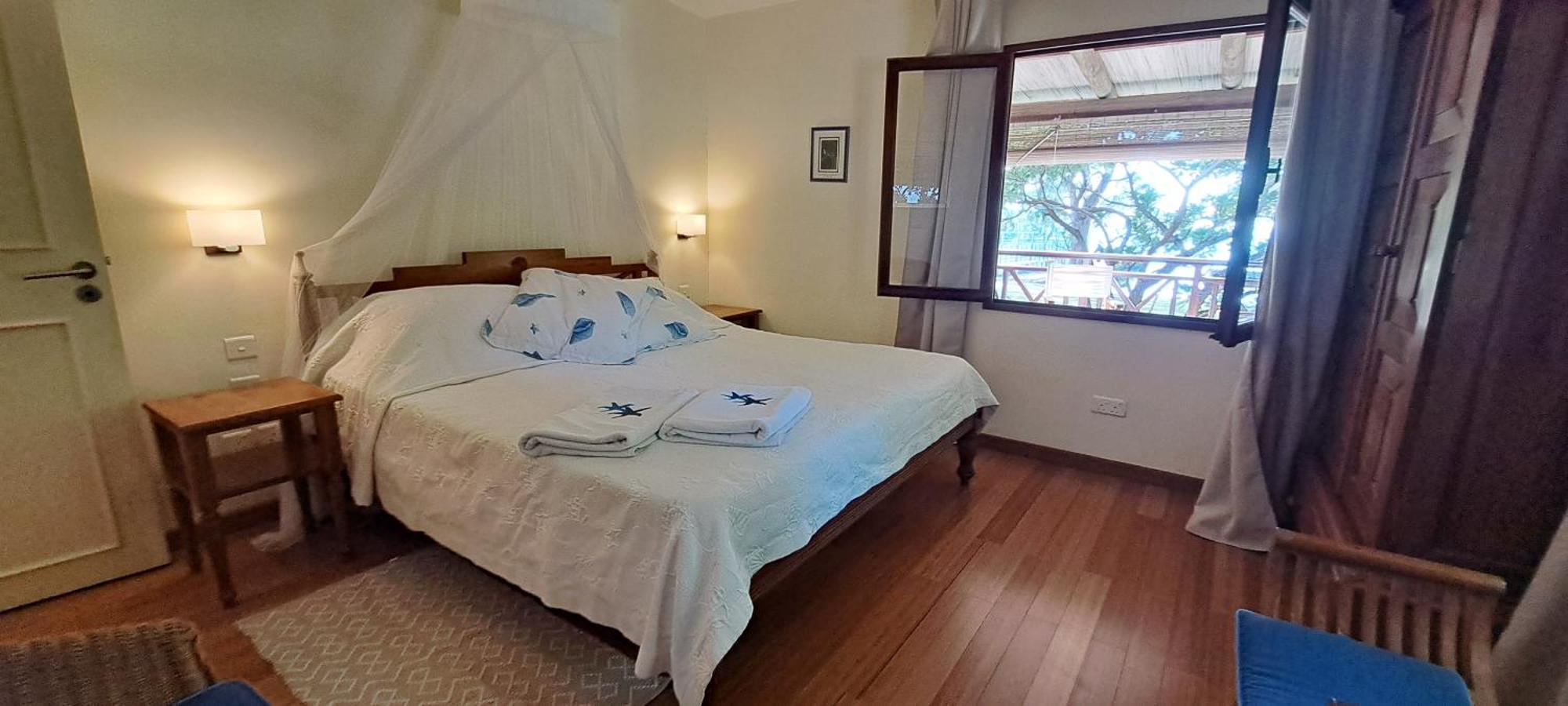 Clair De Lune - Private 2 Bedrooms Beachfront Villa 托舵道斯 外观 照片